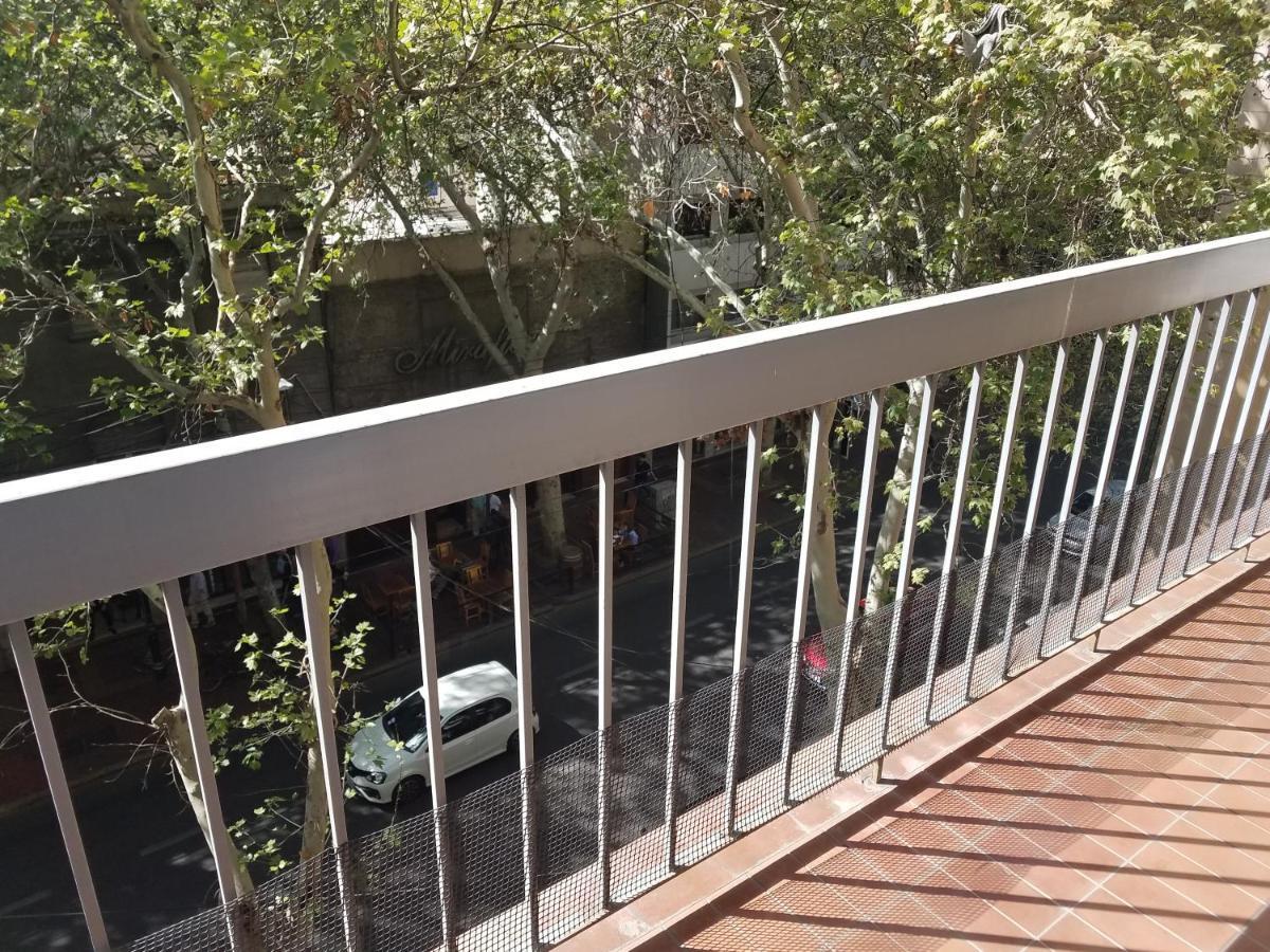 Calido Departamento En El Corazon Mendocino Apartman Mendoza Kültér fotó